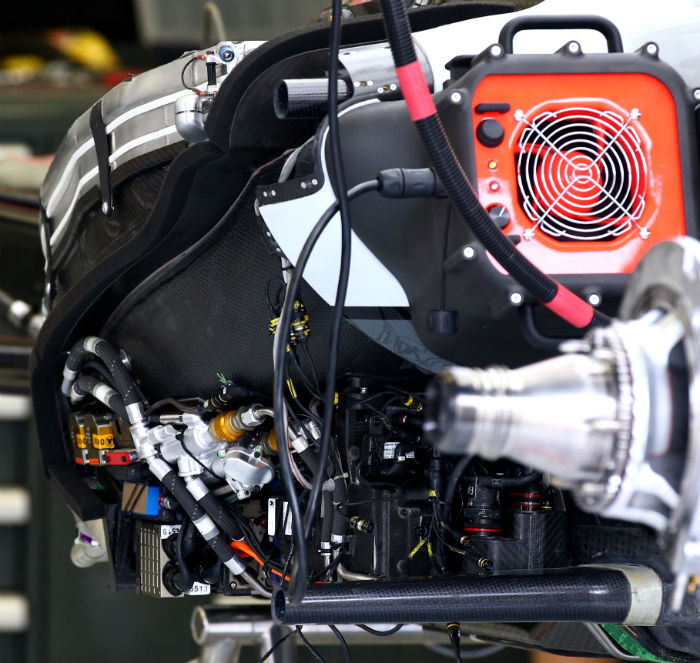 Haas VF16
